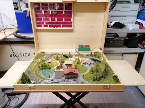 Eisenbahnkoffer aus holz - eisenbahnkoffer,